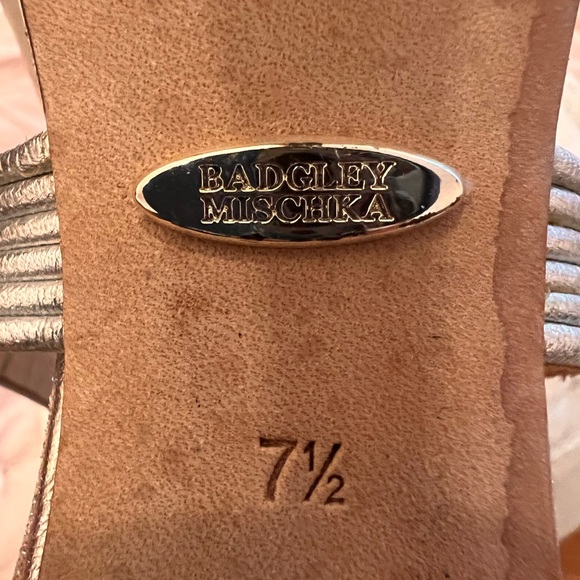 Badgley Mischka Silver Heels - Picture 4 of 4